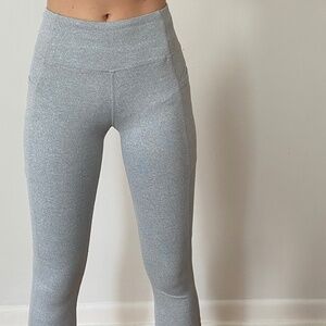 Kyodan Cropped light gray leggings size small